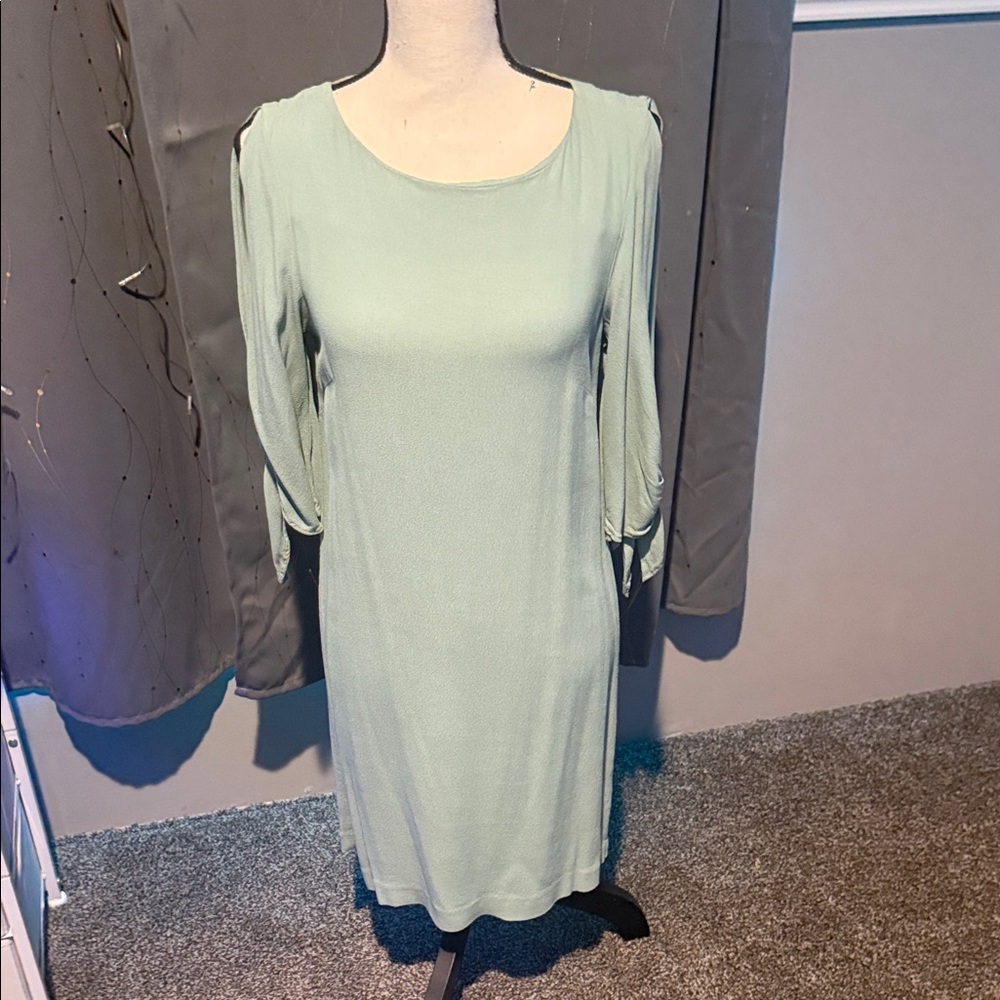H&M Light Green Long Sleeve Dress